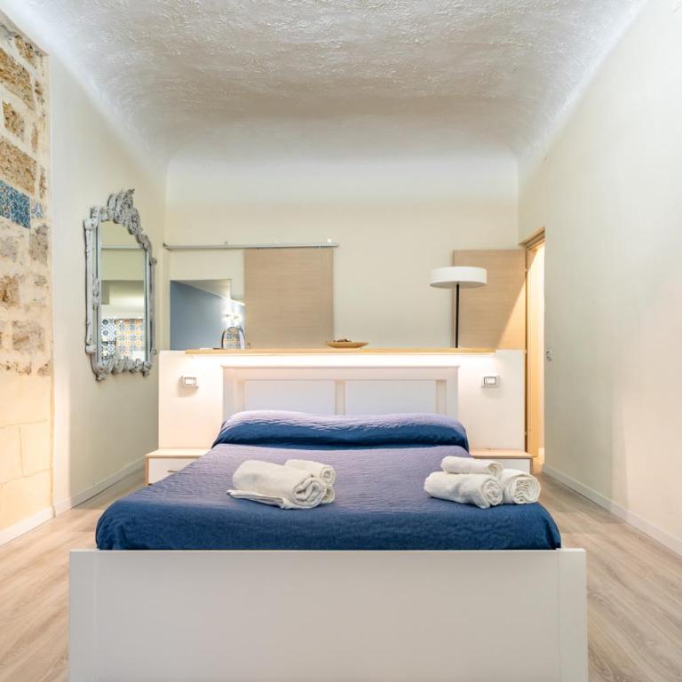 Historic soul apartment - Camera Queen con Balcone - 1