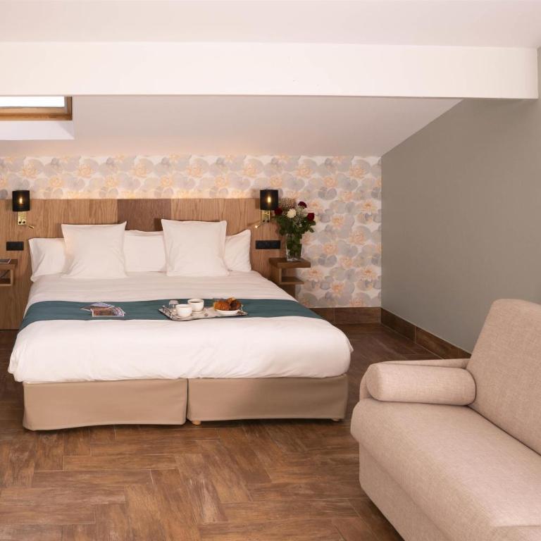 Best Western Plus Sanary - Suite Lit King-Size avec Canapé-Lit et Salon - Non-Fumeurs - 5
