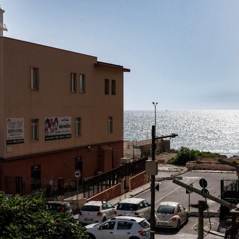 Maison Marechiara - Camera Matrimoniale Deluxe con Vasca - 1