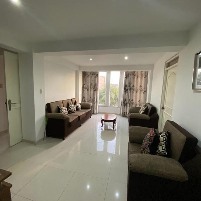 Beautiful Complete Apartment - One-Bedroom Apartment - 3