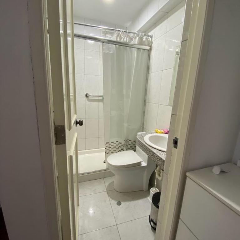 Beautiful Complete Apartment - One-Bedroom Apartment - 4