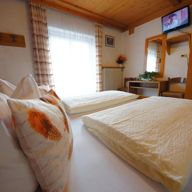 Gasthof La Pli Apartments - Doppelzimmer mit eigenem Bad - 1