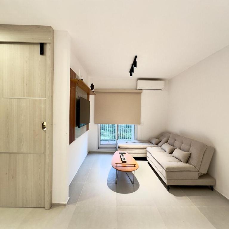 Apartamento en Luque cerca de Asunción 613 - One-Bedroom Apartment - 68