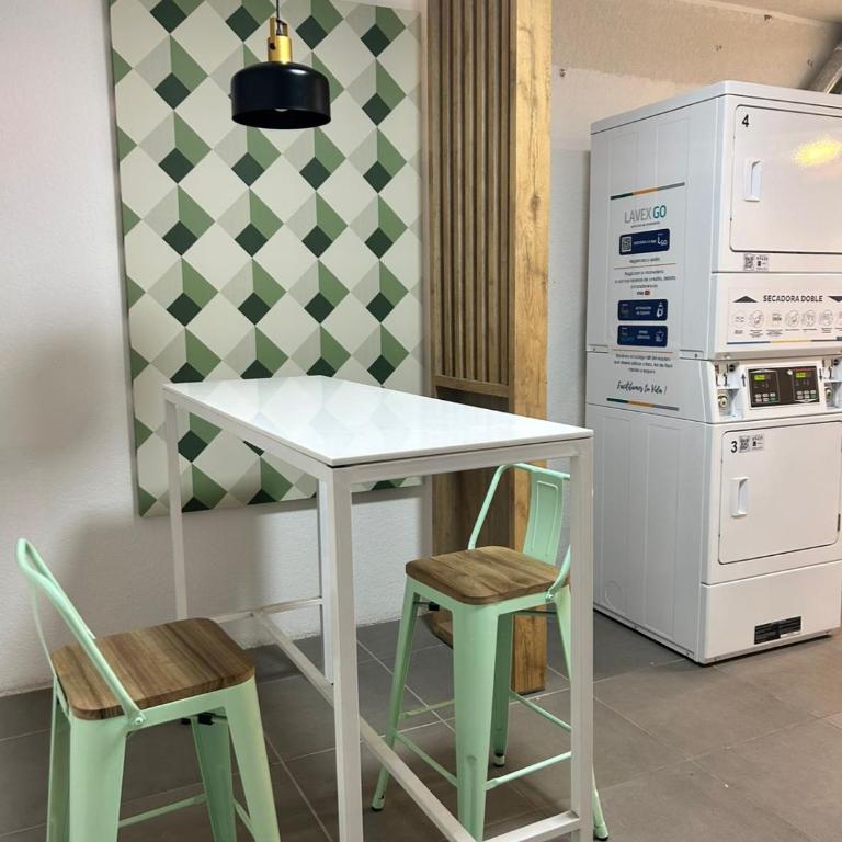 DEPARTAMENTO MODERNO Y COMODO CERCA A MOVISTAR ARENA Y FANTASILANDIA - One-Bedroom Apartment - 49