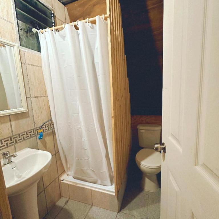 La Cabaña Lodge - One-Bedroom Chalet - 22