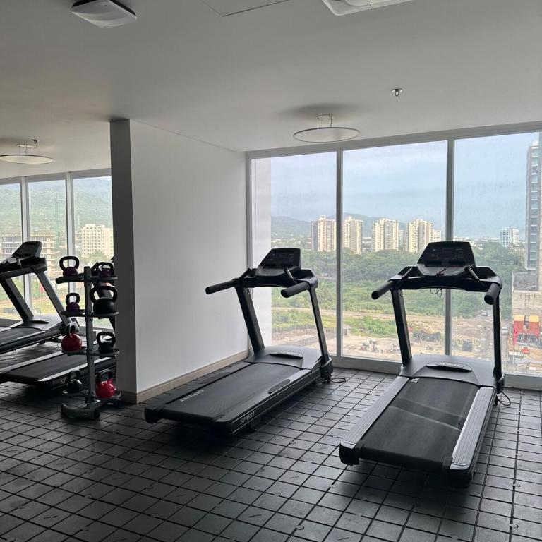 Luxury suite 10th floor near the beach - One-Bedroom Apartment - 2