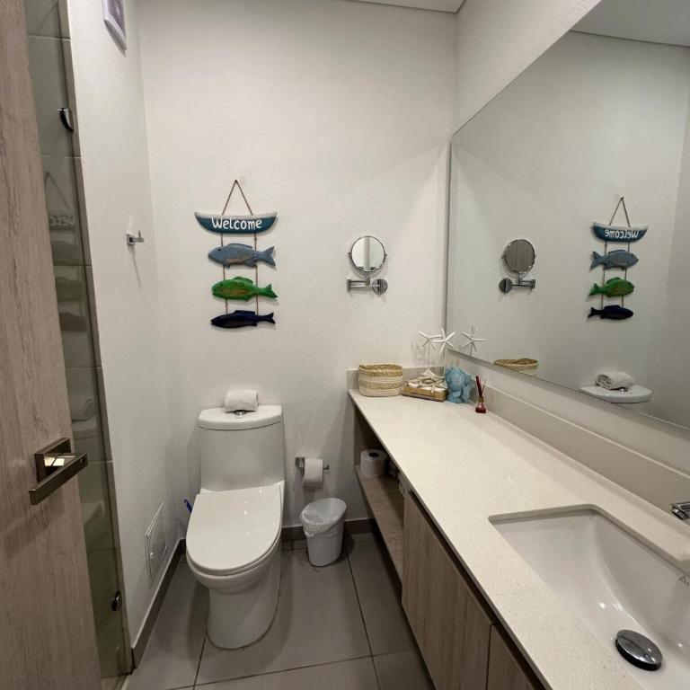 Luxury suite 10th floor near the beach - One-Bedroom Apartment - 8