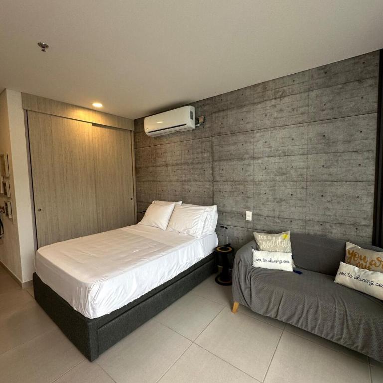 Luxury suite 10th floor near the beach - One-Bedroom Apartment - 17