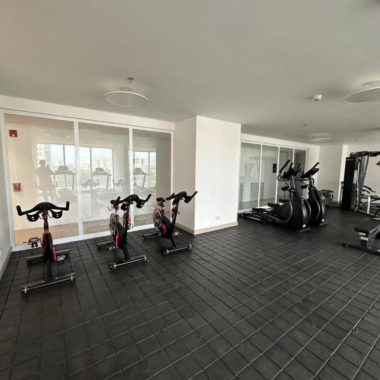 Luxury suite 10th floor near the beach - One-Bedroom Apartment - 23