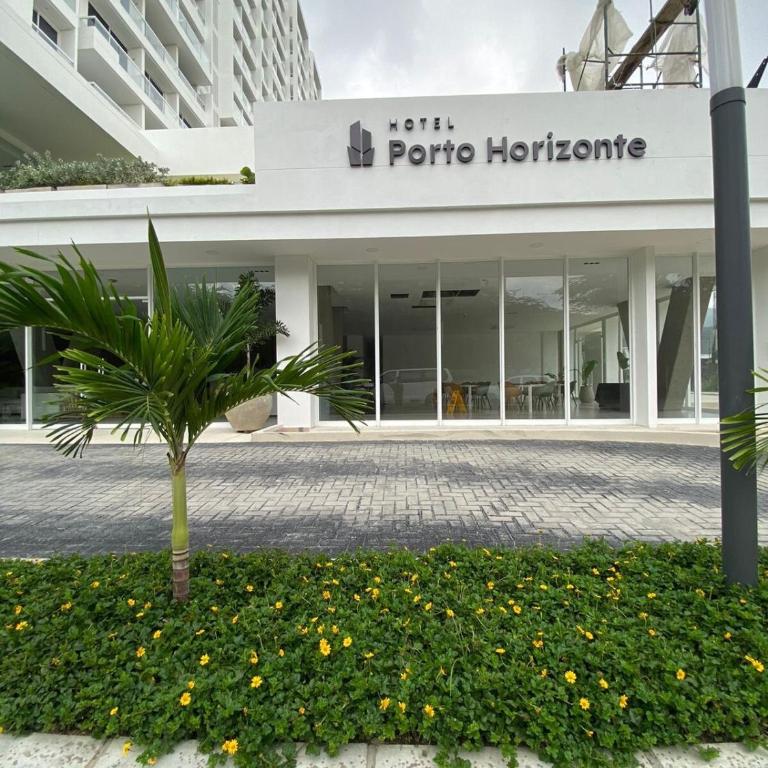 Luxury suite 10th floor near the beach - One-Bedroom Apartment - 26