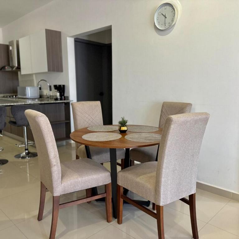 Apartment Close to the Beach with Pool - Two-Bedroom Apartment - 5