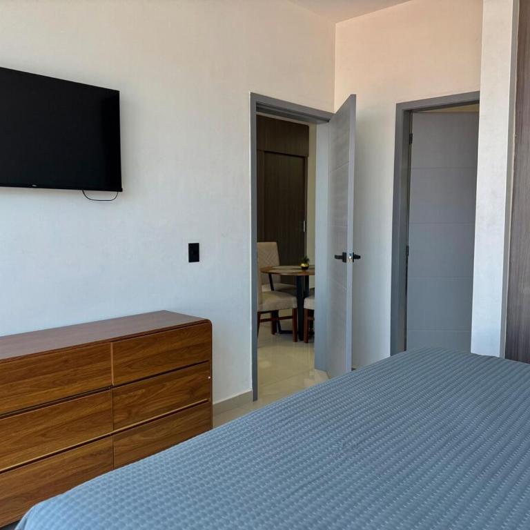 Apartment Close to the Beach with Pool - Two-Bedroom Apartment - 19