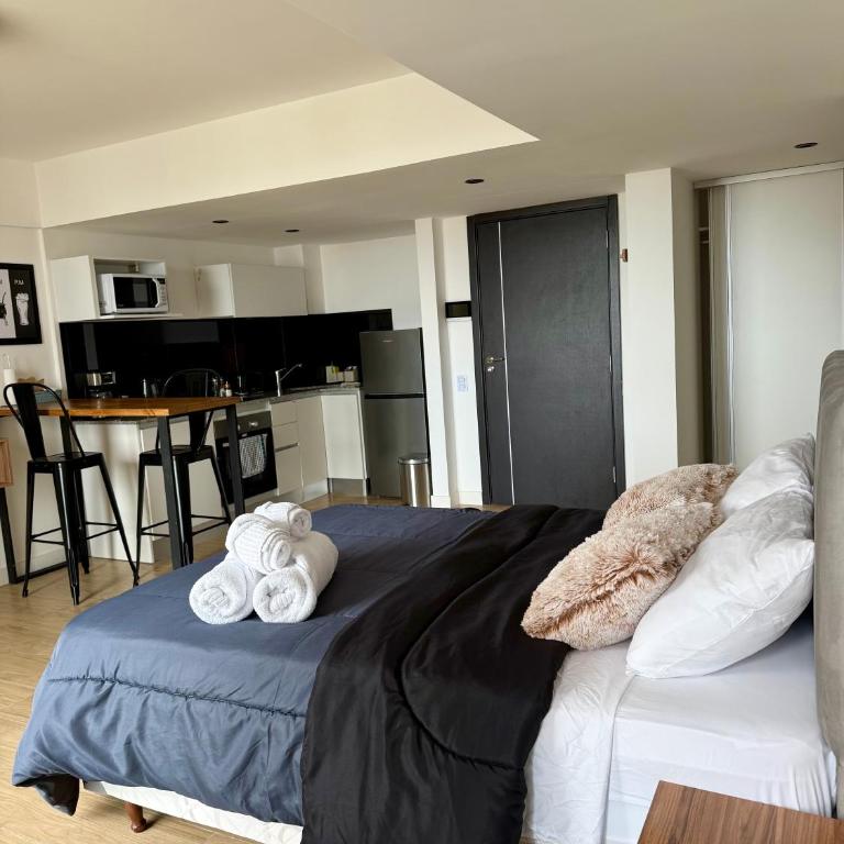 MarDelSuites - Studios Modernos Piso Alto - Vista al Mar, Pileta, Cochera, AC, 2min Playa - Studio with Sea View - 33