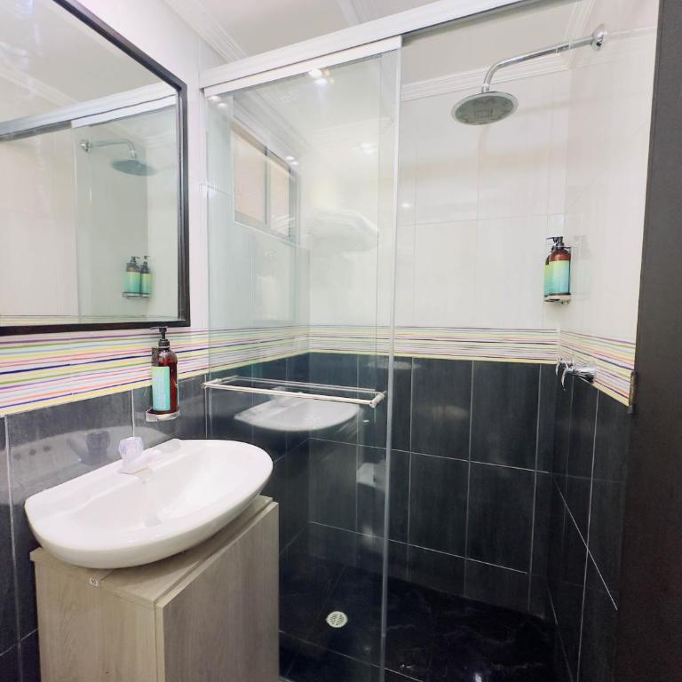 Angello en el piso 7 con ascensor y wifi de 450mbps - Apartamento de 2 dormitorios - 12