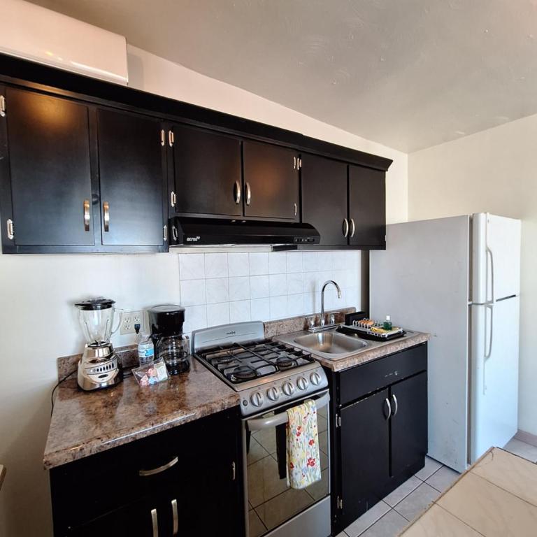 #55 Suite Bungalow Seaside Hotel & Victors RV Park - Suite de 2 dormitorios - 6