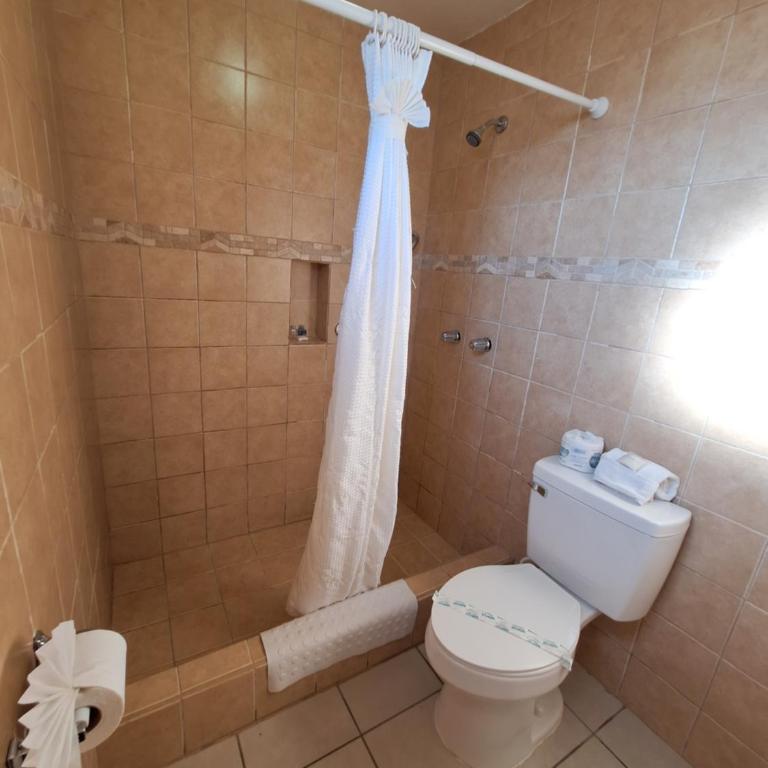 #55 Suite Bungalow Seaside Hotel & Victors RV Park - Suite de 2 dormitorios - 22