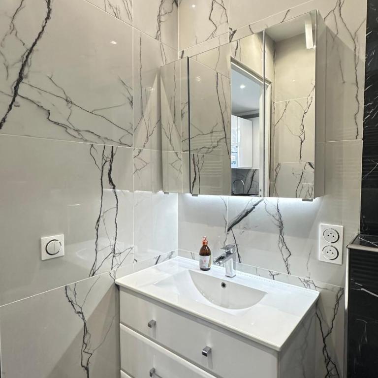 Suite luxueuse Avenue des Champs-Élysées - Appartement 1 Chambre - 24