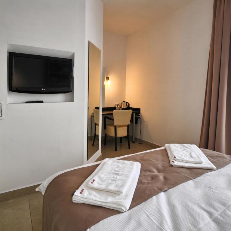 Hotel Zeder Garni - Porodična Soba (2 Odrasle Osobe + 2 Deteta) - 3