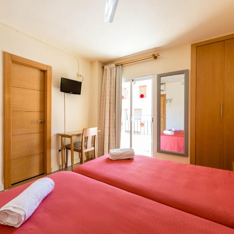 Hostal Residencia Europa Punico - Habitación Doble - 1 o 2 camas - 3