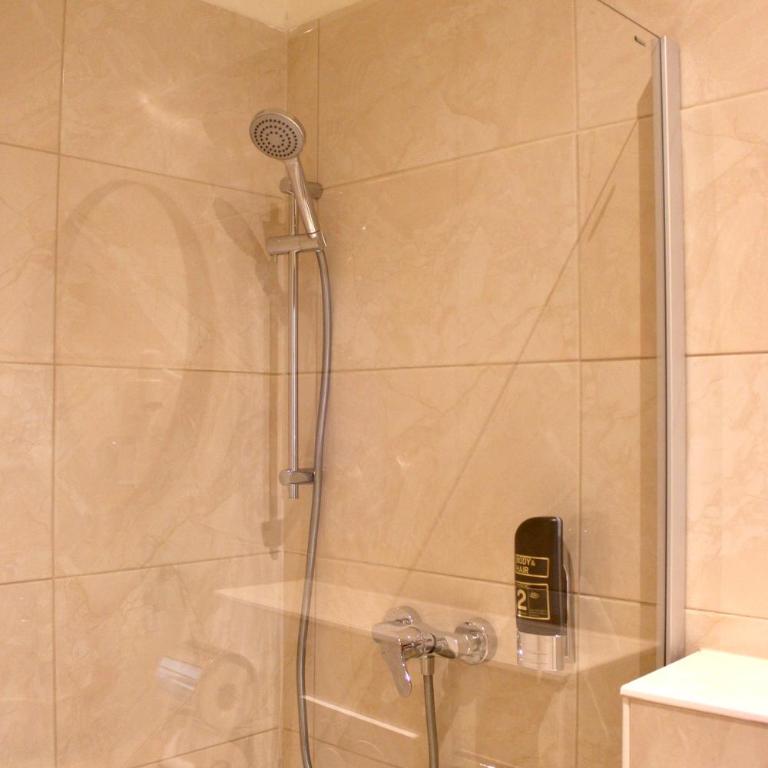 City Inn 24H Self Check-In by H&H Hotels - Kleines Doppelzimmer - 6