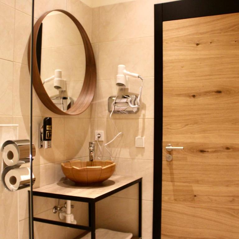 City Inn 24H Self Check-In by H&H Hotels - Kleines Doppelzimmer - 3
