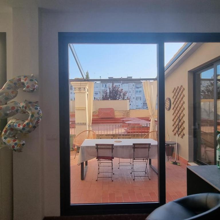 Modern Flat with Large Terrace - One-Bedroom Apartment - 3