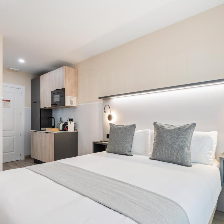 Dobo Madrid Molins - Small Double Room - 13