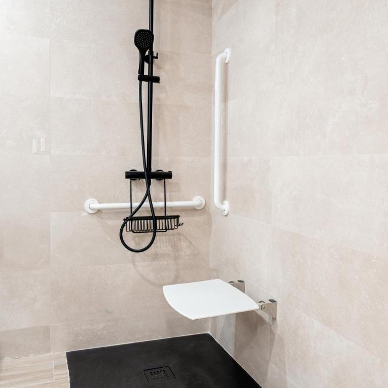 Dobo Madrid Molins - Double Room - Disability Access - 8