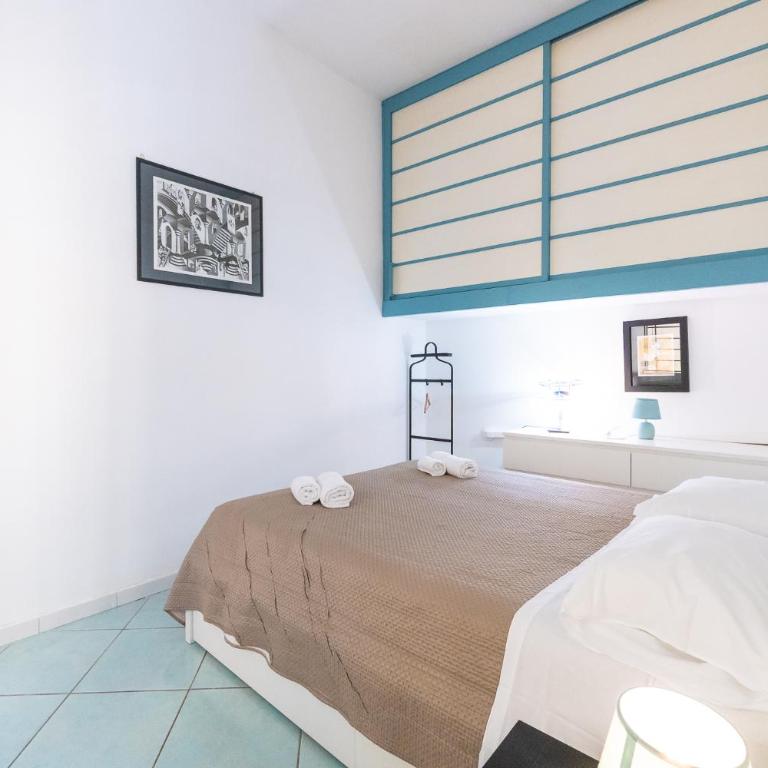 Duomo Flat Napoli - Appartamento con 2 Camere da Letto - 30