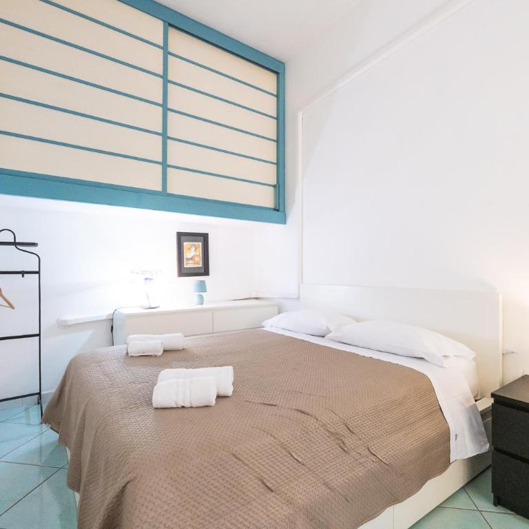 Duomo Flat Napoli - Appartamento con 2 Camere da Letto - 5