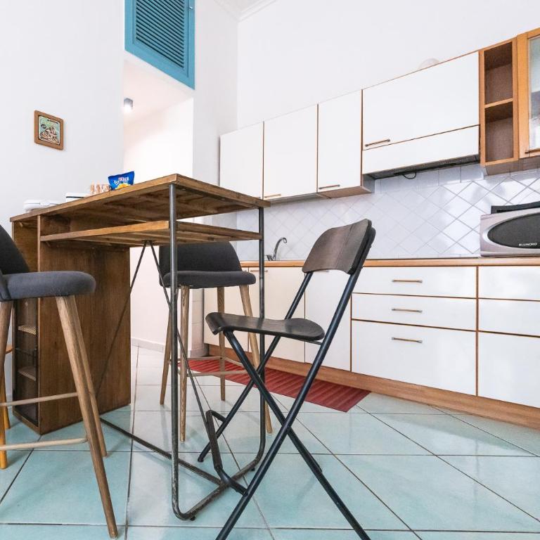 Duomo Flat Napoli - Appartamento con 2 Camere da Letto - 45