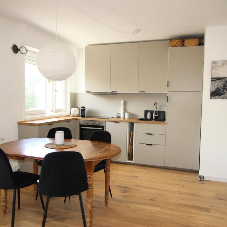 Charmant 2 pièces, calme, rénové, balcon - Appartement 1 Chambre avec Balcon - 7