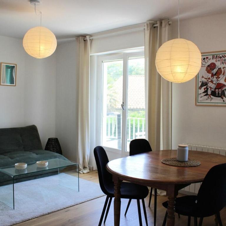 Charmant 2 pièces, calme, rénové, balcon - Appartement 1 Chambre avec Balcon - 15