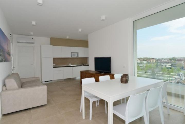 Attico 6 posti letto Zona Piazza Aurora 280m dal mare - Appartamento Attico - 7