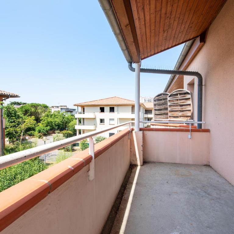 T2 balcon avec parking sécurisé et gratuit - Apartment mit 1 Schlafzimmer - 14