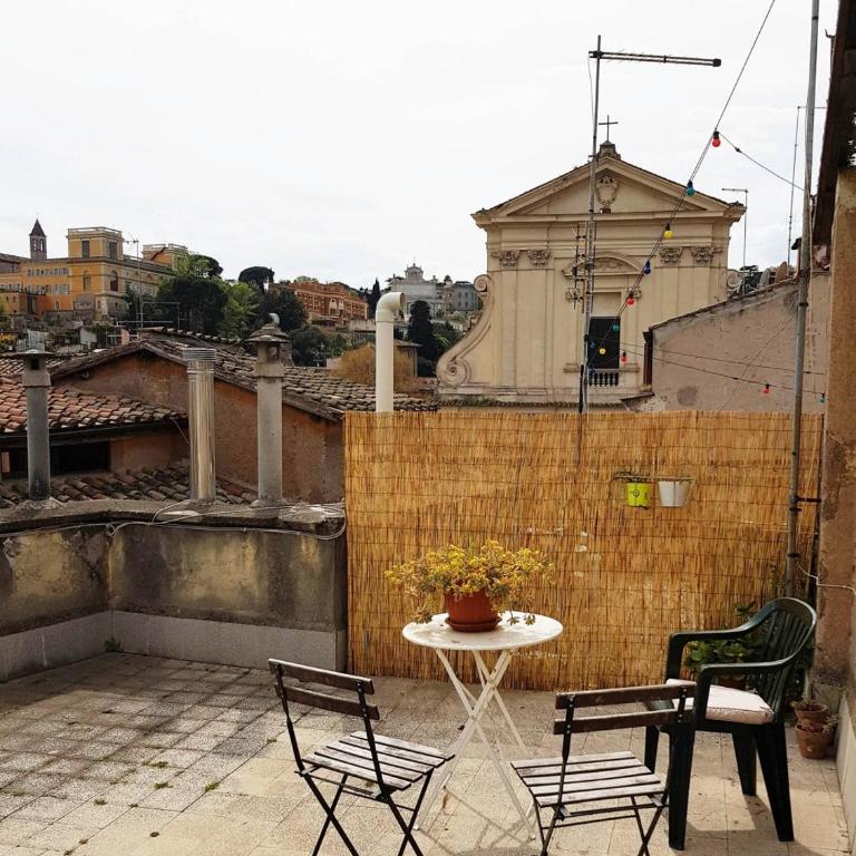 House of Marzia #6000rome - One-Bedroom Apartment - 9