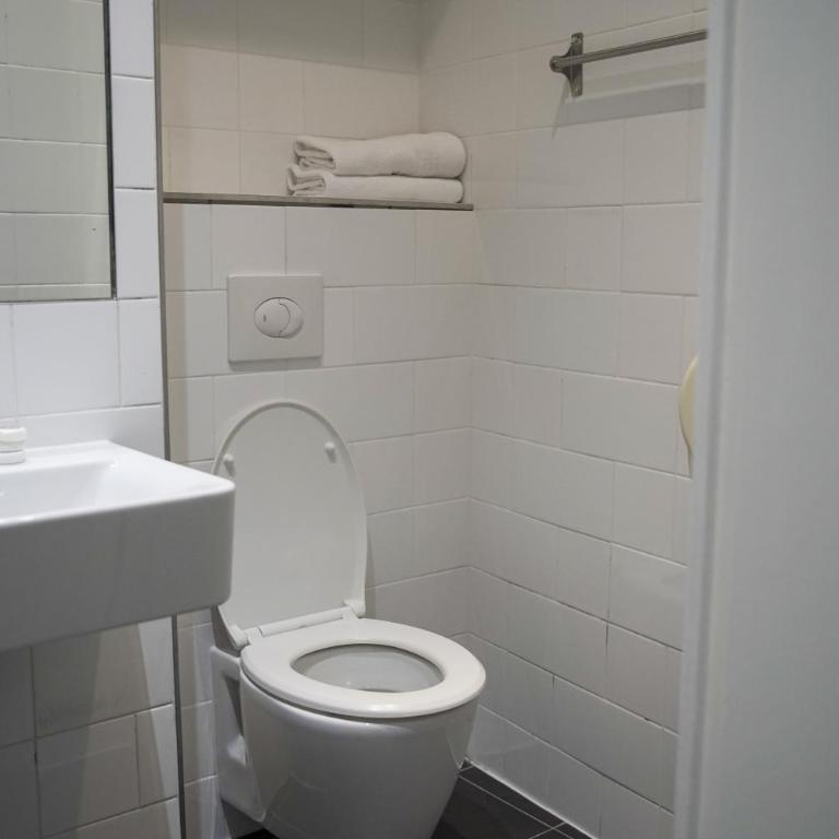 Sully Hôtel - Chambre Triple - 9
