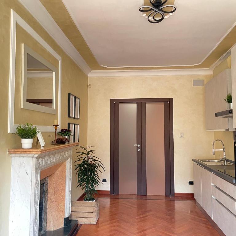 Torino-Historic Center Elegant Home Cathedral x4 - Appartamento Standard con 2 Camere da Letto - 11