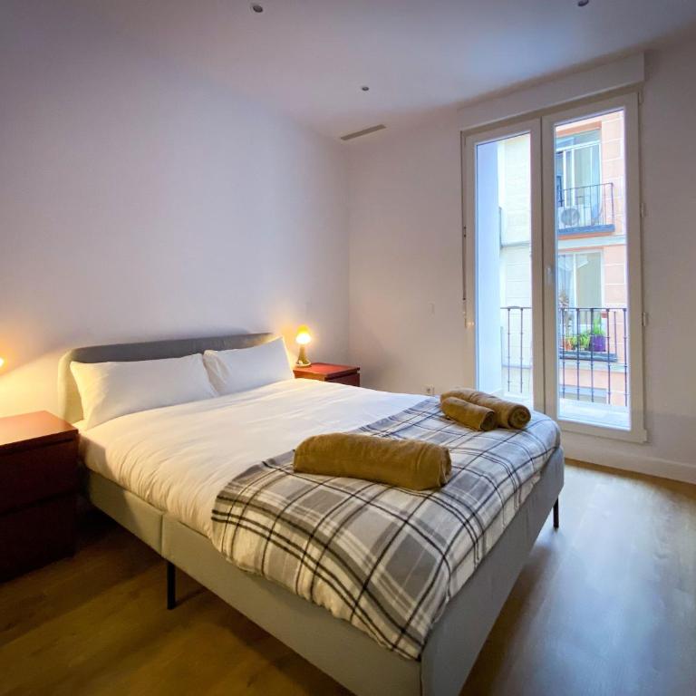 SOL Apartamento Madrid Centro junto a SOL - Three-Bedroom Apartment - 40
