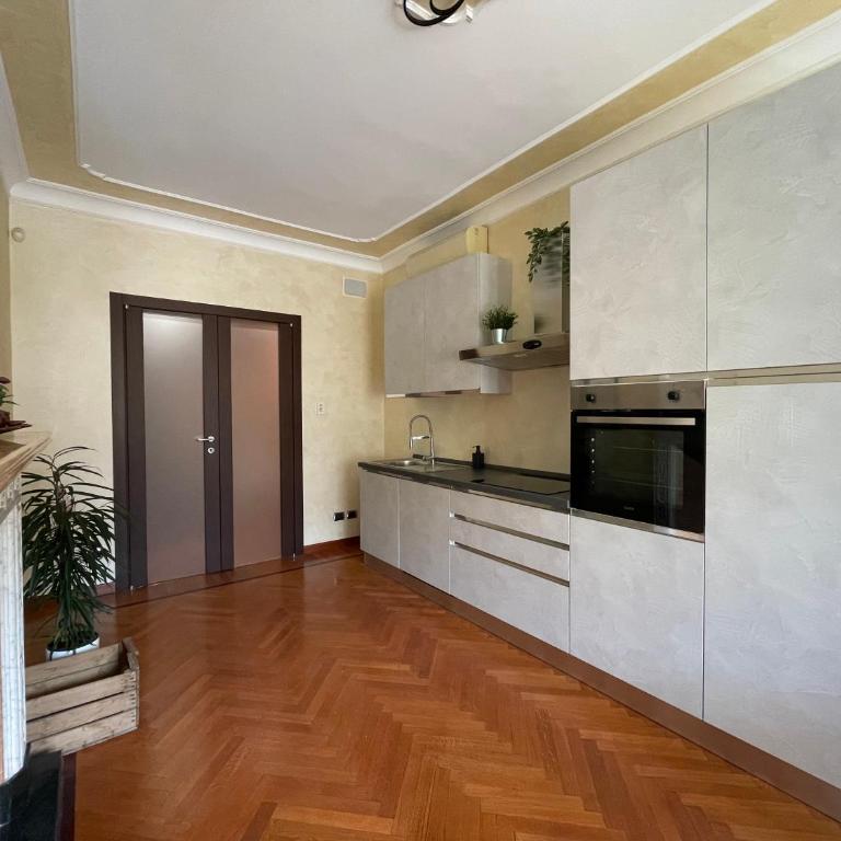 Torino-Historic Center Elegant Home Cathedral x4 - Appartamento Standard con 2 Camere da Letto - 12
