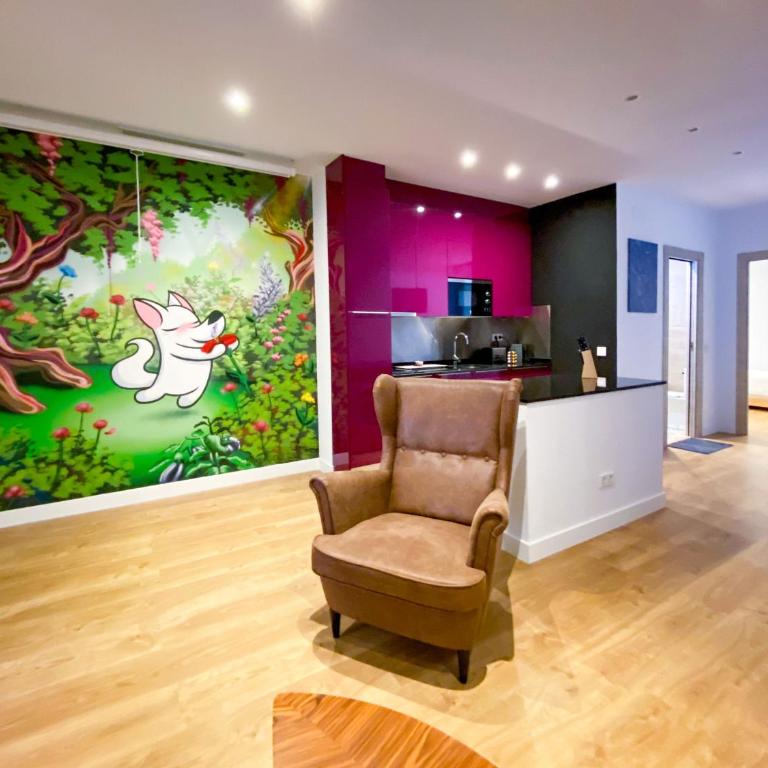 SOL Apartamento Madrid Centro junto a SOL - Three-Bedroom Apartment - 67