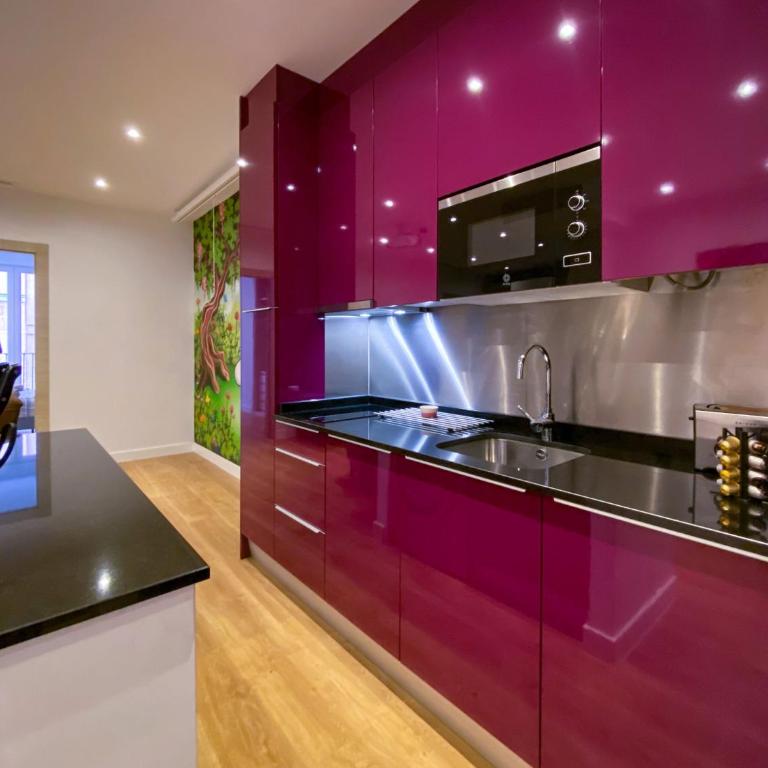 SOL Apartamento Madrid Centro junto a SOL - Three-Bedroom Apartment - 74