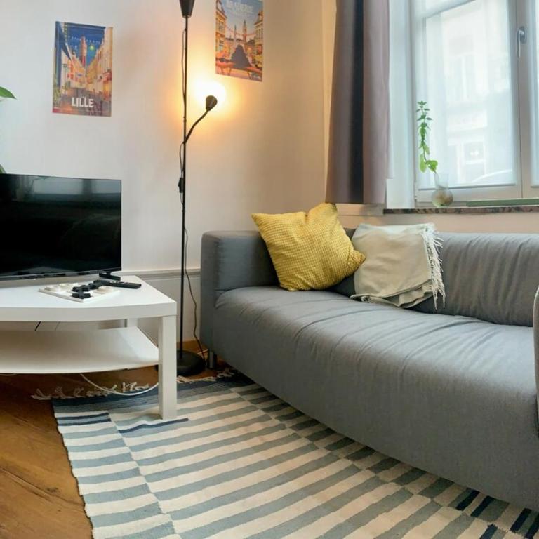 Studio with mezzanine - Apartamento de 1 dormitorio - 1