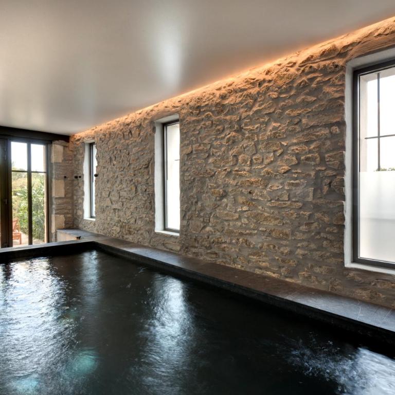 Domaine de la JASSO, Demeure de grand luxe au pied de la Cité de Carcassonne, piscines et parc animalier - Ferienhaus - 54