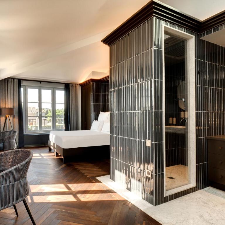 Domaine de la JASSO, Demeure de grand luxe au pied de la Cité de Carcassonne, piscines et parc animalier - Ferienhaus - 30