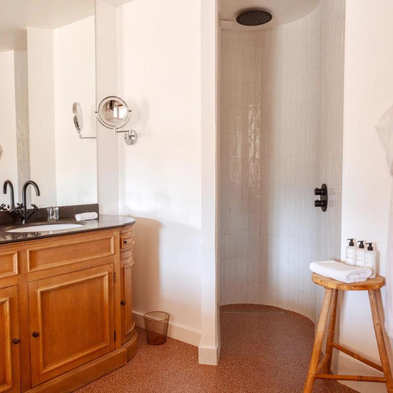 Brindos, Lac & Château - Relais & Châteaux - Anglet Biarritz - Chambre Double Deluxe - Vue sur Jardin - 4