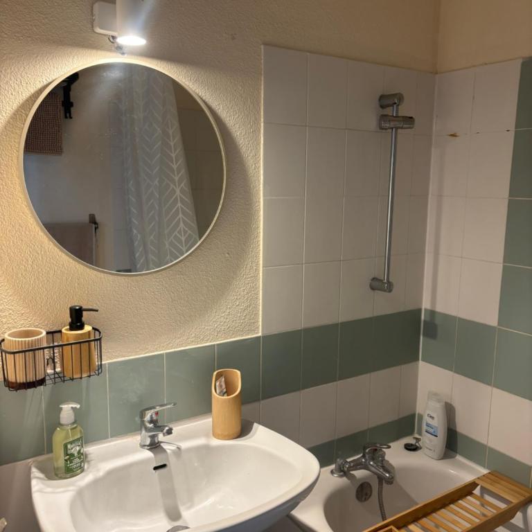 Résidence copacabana Logement T3 piscine privée et plage à 30m - Two-Bedroom Apartment - 11