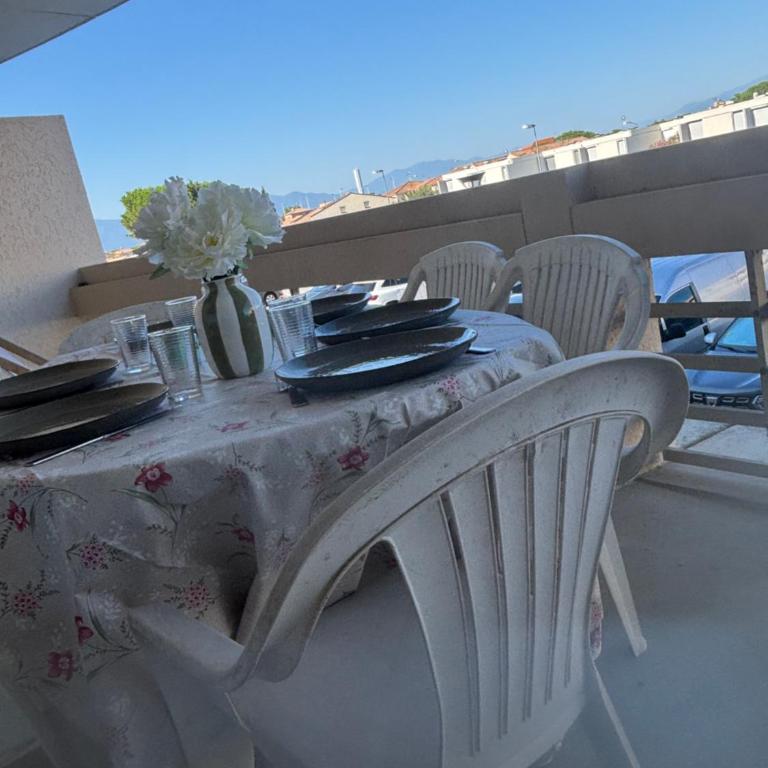 Résidence copacabana Logement T3 piscine privée et plage à 30m - Two-Bedroom Apartment - 23