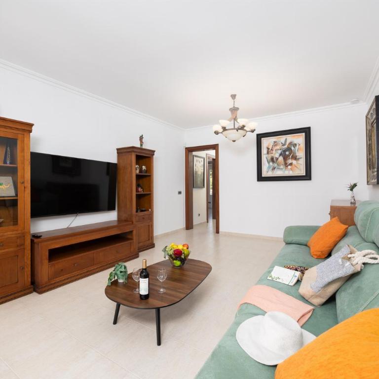 Villa Vista Callao - Four-Bedroom Villa - 12