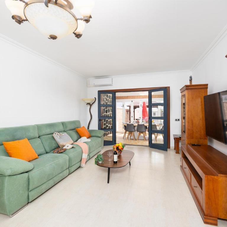 Villa Vista Callao - Four-Bedroom Villa - 13
